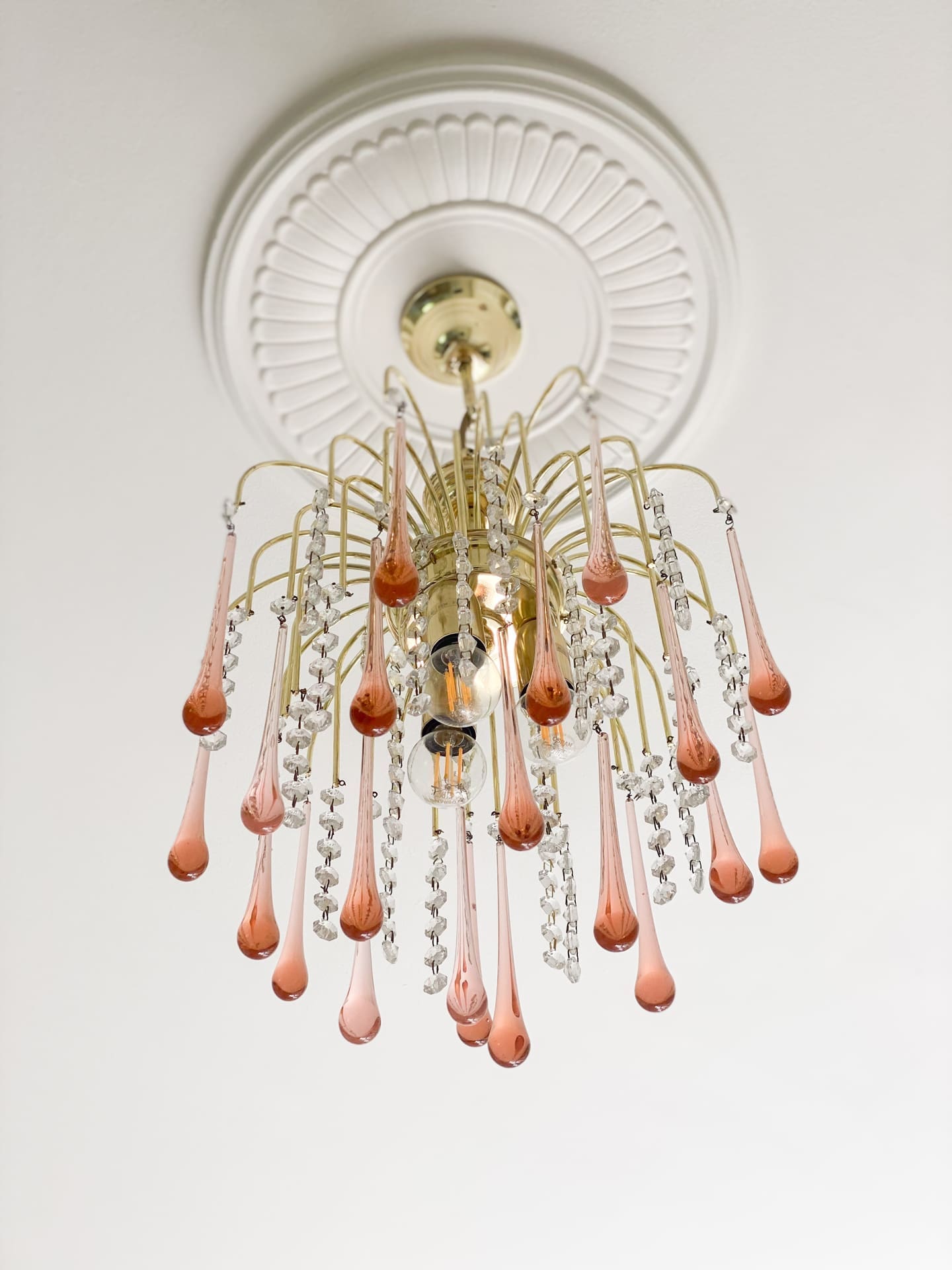 Vintage – Murano Teardrops Chandelier – 70s – Pink prisms - Blushlighting