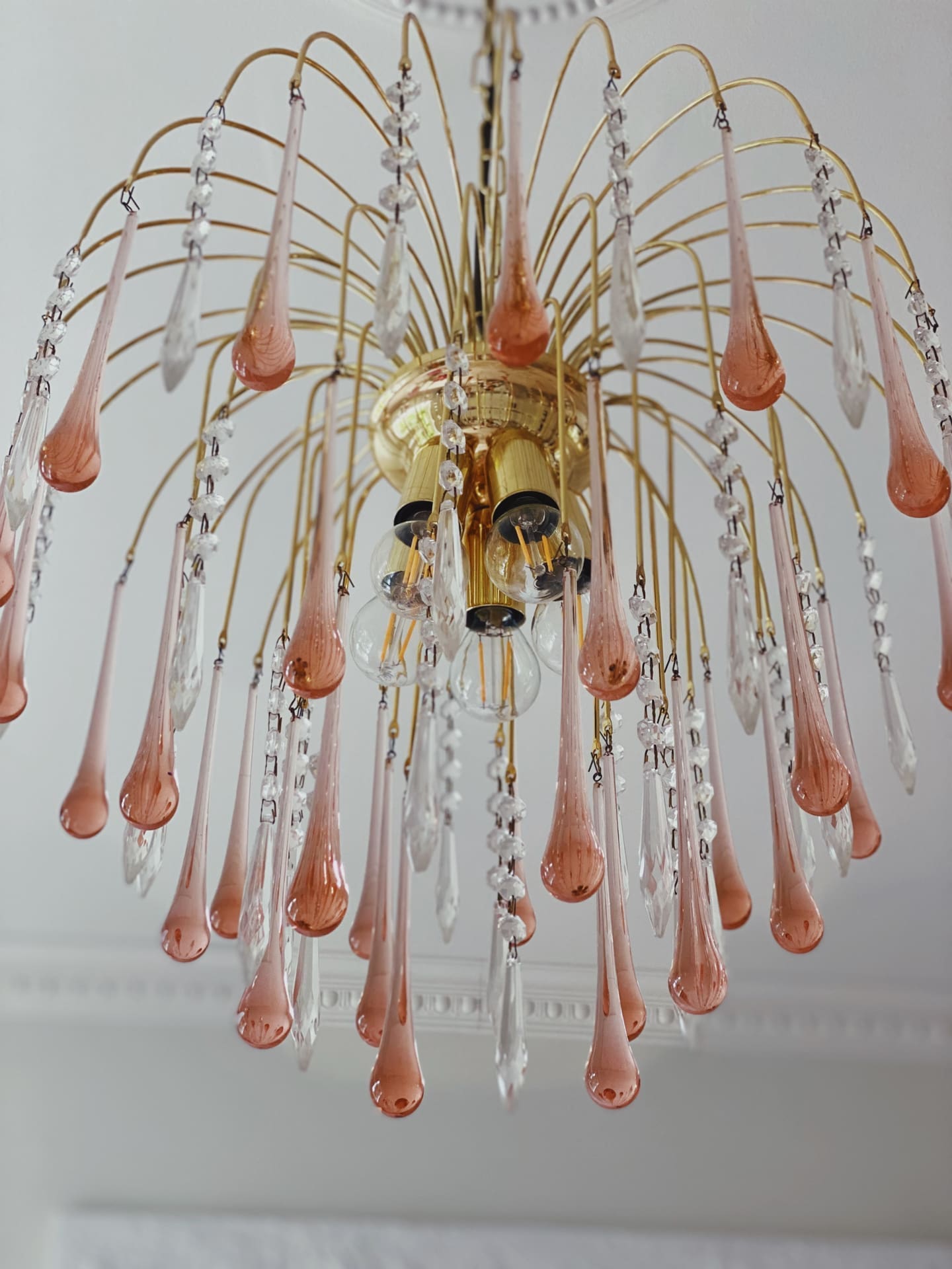 Vintage – Murano Teardrops Chandelier – 70s – Pink prisms - Blushlighting