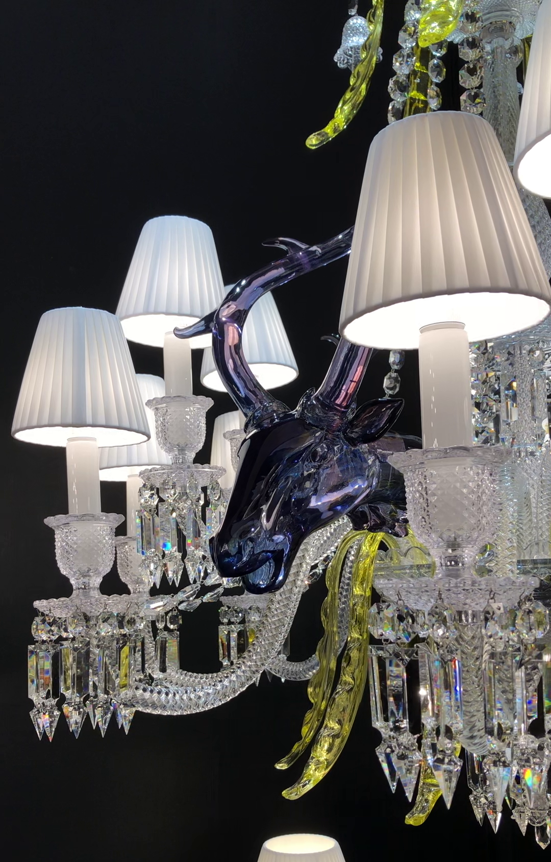 Traditional CBUorful Candle Branch Blue Deer Crystal Chandelier for Living Room/Dining Room